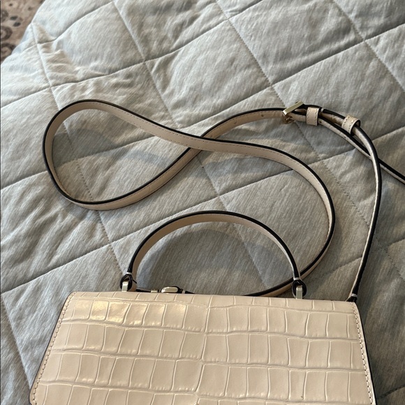 Kate Spade Ivory Croc-Embossed Satchel/Crossbody New - Picture 7 of 7